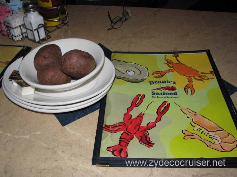 003: Deanie's, New Orleans, French Quarter, Boiled potatoes
