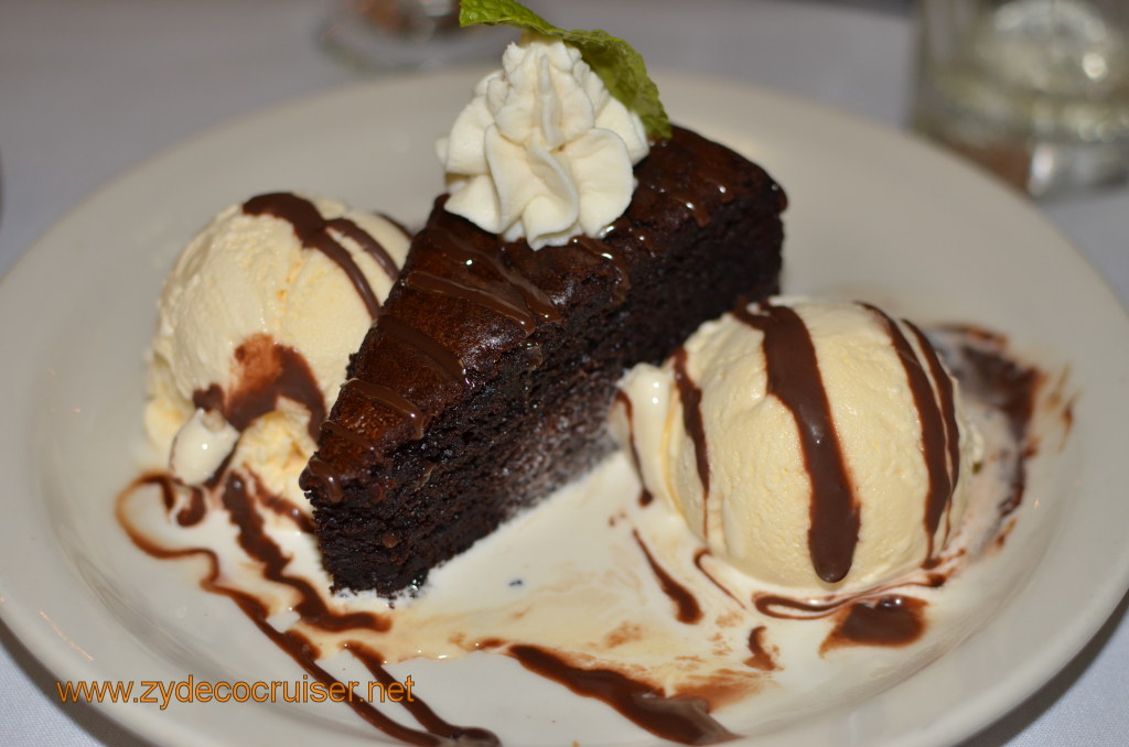 012: Gaido's Restaurant, Chocolate Brownie Deluxe Cake with vanille ice cream