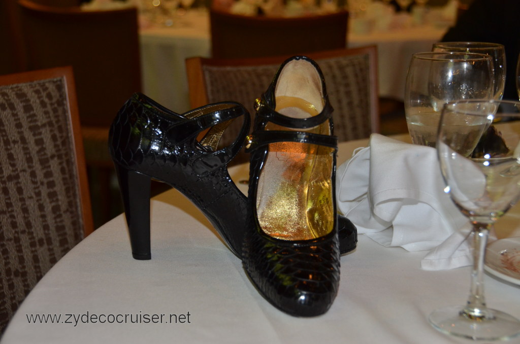 168: Carnival Magic, BC5, John Heald's Bloggers Cruise 5, Sea Day 1, MDR Dinner, Hot shoes?