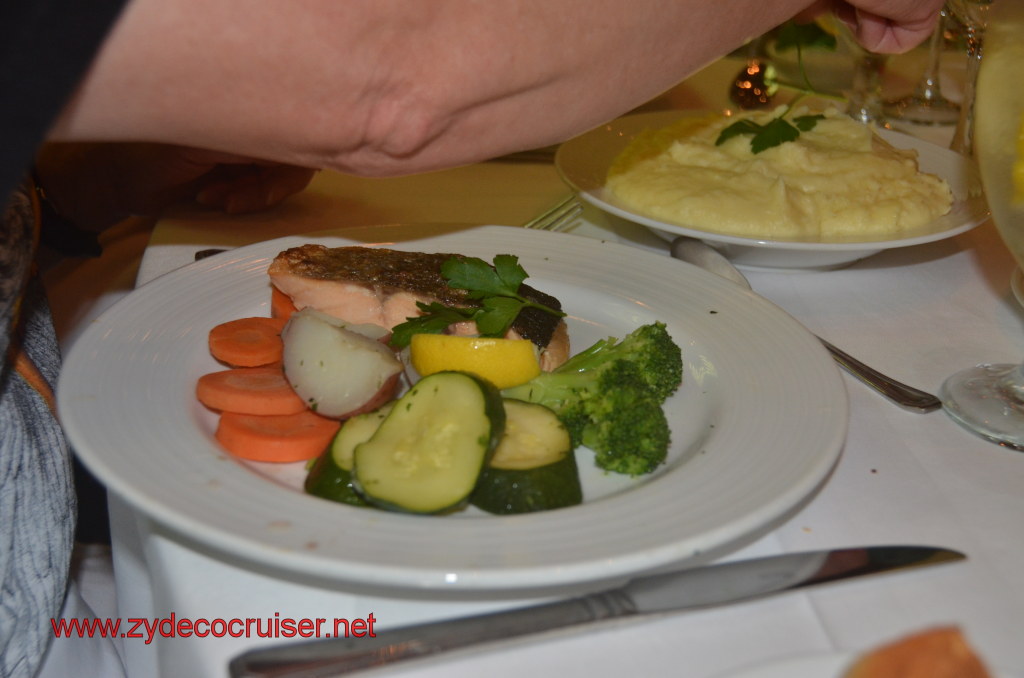 306: Carnival Magic, BC5, John Heald's Bloggers Cruise 5, Cozumel, MDR Dinner, Broiled Filet of Atlantic Salmon