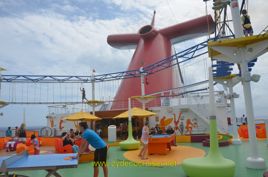 139: Carnival Magic, BC5, John Heald's Bloggers Cruise 5, Sea Day 3, Sports Square, Funnel