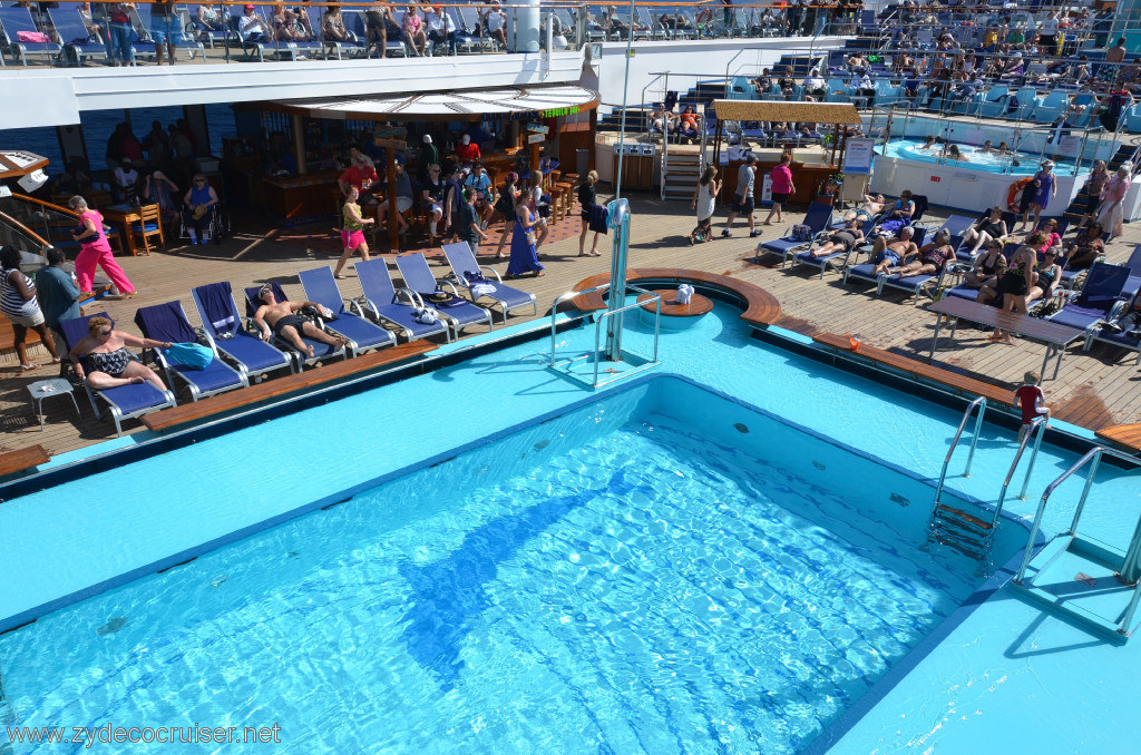 074: Carnival Conquest, Fun Day at Sea 1, Lido Sun Pool, 