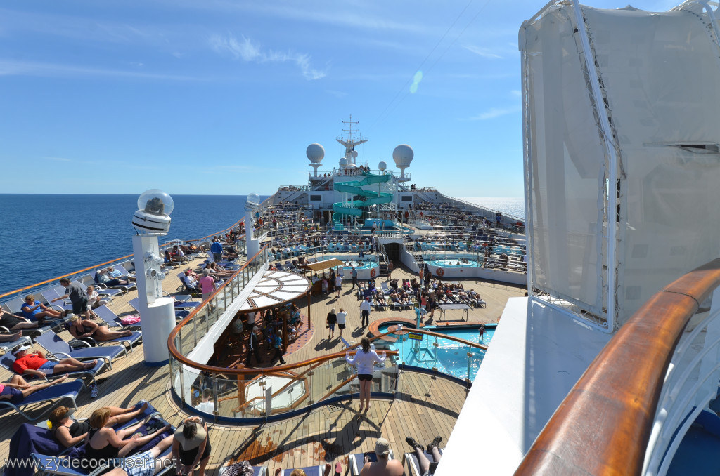 077: Carnival Conquest, Fun Day at Sea 1, Lido and Panorama Decks, 