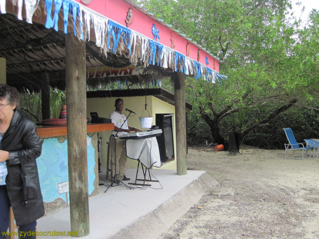 142: Carnival Conquest, Roatan, Mahogany Beach, a little live music, I think I liked this place the best,