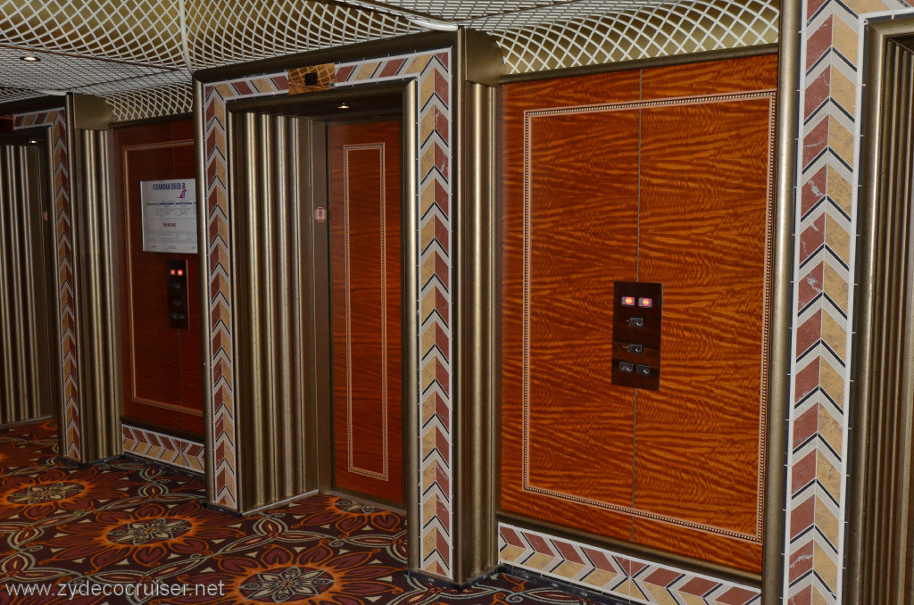 162: Carnival Conquest, Roatan, Elevators No Bueno, Elevators were out of order for a little while due to a generator misbehaving. 