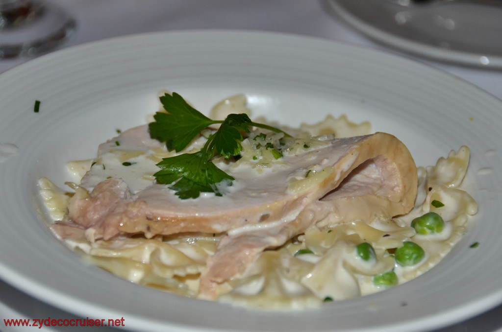 183: Carnival Conquest, Roatan, MDR Dinner, Farfalle with Roast Turkey Breast and Green Peas (starter), 