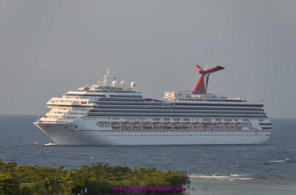 045: Carnival Conquest Cruise, Roatan, 