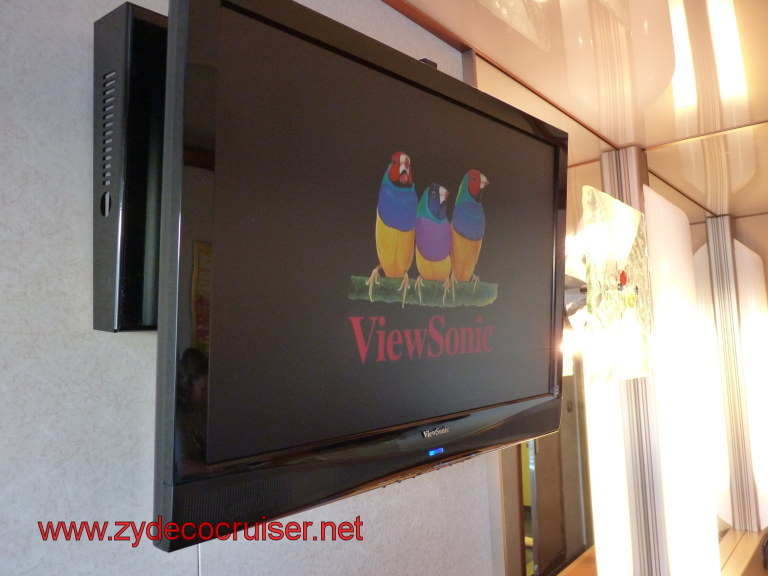 021: Carnival Dream Cove Balcony: Flat panel TV