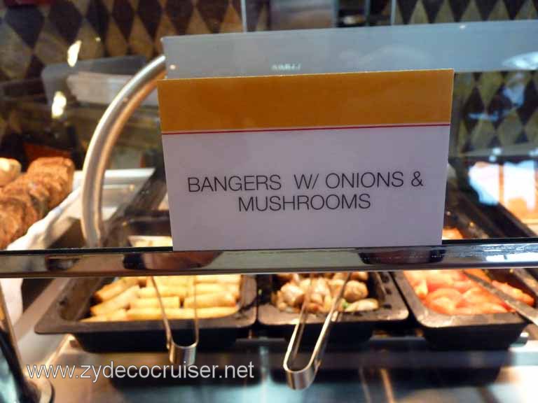 5600: Carnival Dream - Lido Breakfast - Bangers with onions and mushrooms