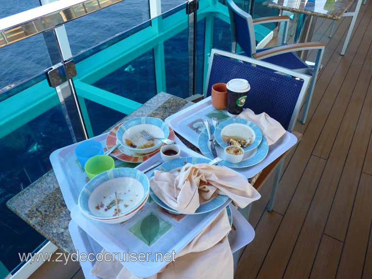 0807: Carnival Dream, Transatlantic, The outside tables on Deck 11 really need to be bussed more often. 