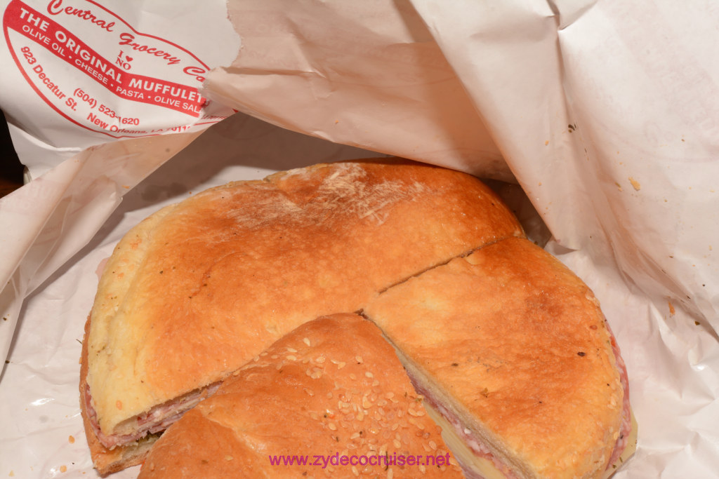 004: Carnival Dream Post-Cruise New Orleans, Central Grocery Muffuletta