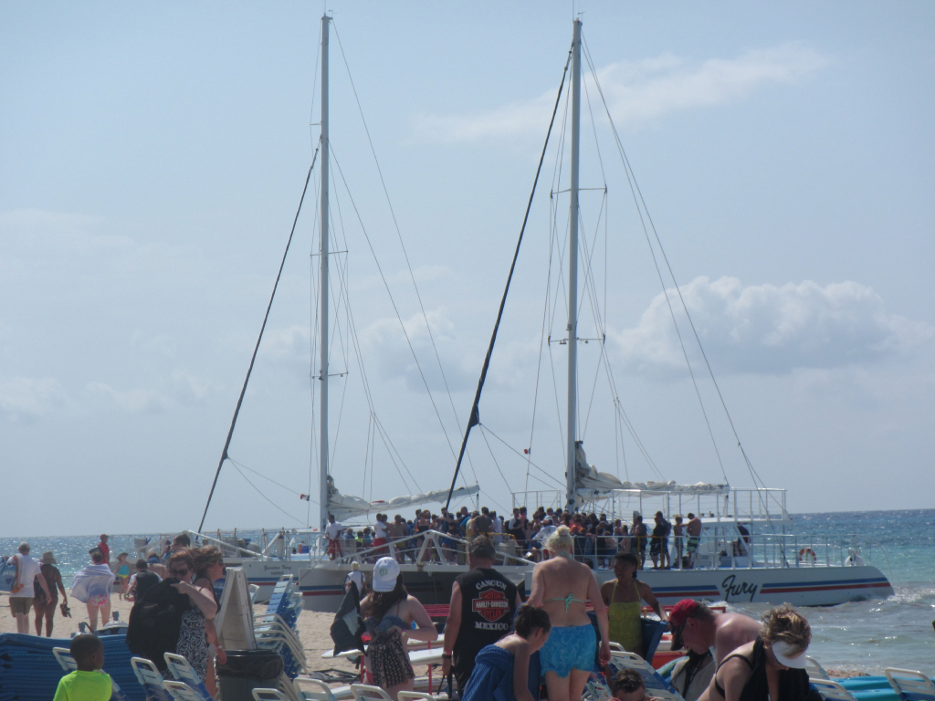 070: Carnival Elation Cruise, Cozumel, Deluxe Beach Catamaran Sail and Snorkel,