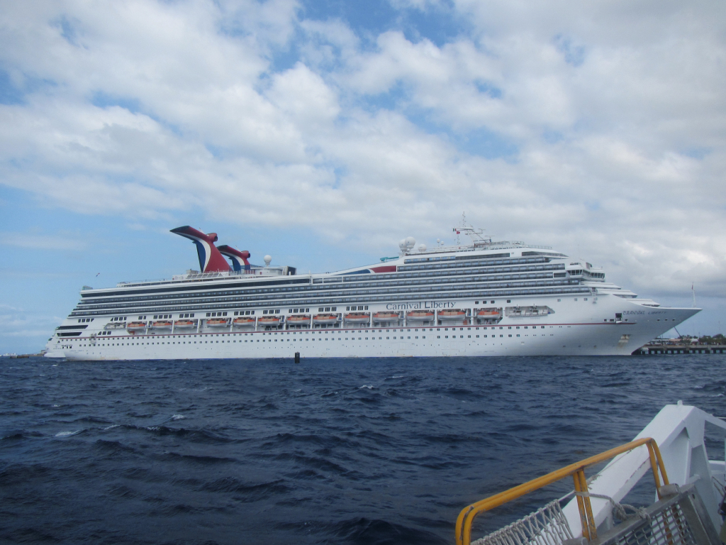 079: Carnival Elation Cruise, Cozumel, Deluxe Beach Catamaran Sail and Snorkel,