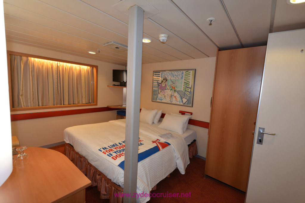 002: Carnival Fantasy, Mobile, Embarkation, a stripper pole room (not ours)