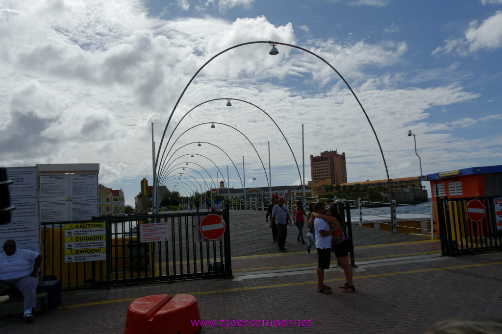 049: Carnival Freedom Reposition Cruise, Curacao, Private tour arranged with Petertrips