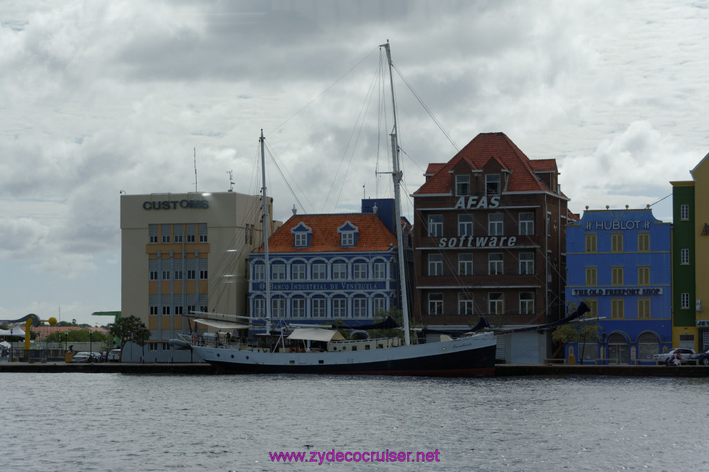 053: Carnival Freedom Reposition Cruise, Curacao, Private tour arranged with Petertrips