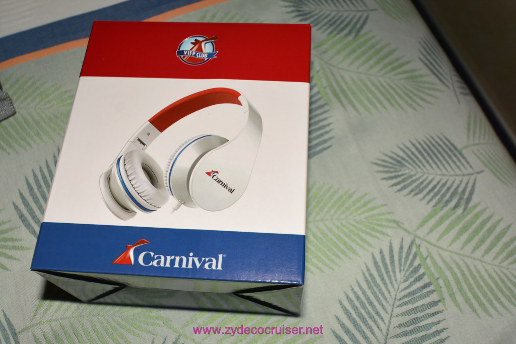 133: Carnival Horizon Transatlantic Cruise, Sea Day 1, VIFP Diamond Logo Gift, Headphones
