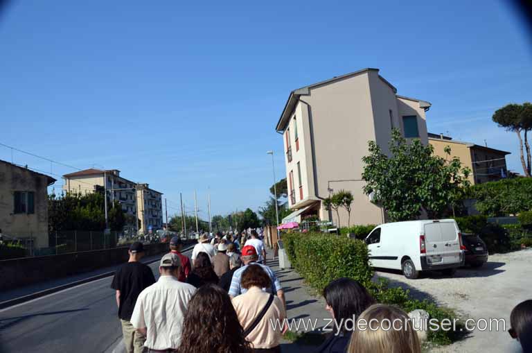 004: Carnival Magic Inaugural Voyage, Livorno, Pisa and Winery Tour, walking from the bus park to see the sights, 