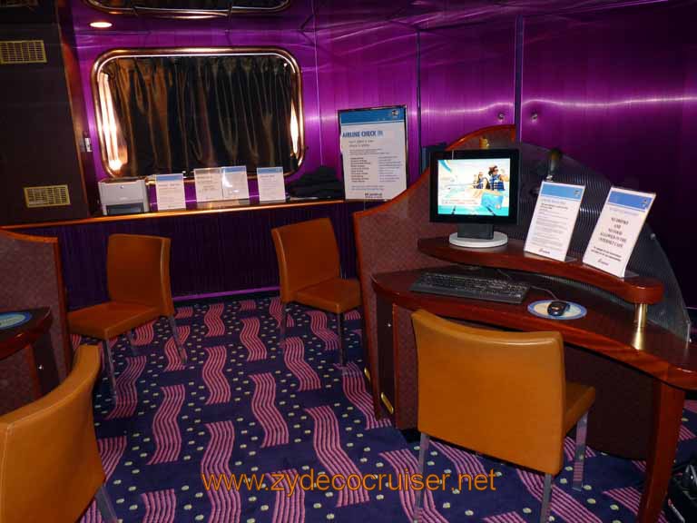 364: Carnival Sensation - Internet Cafe (ship has WiFi access all over)