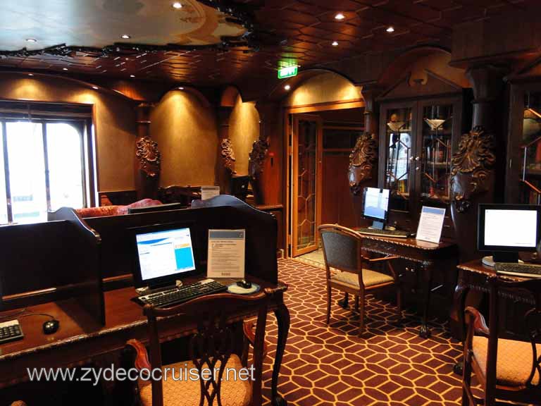 040: Carnival Spirit, Inside Passage, Chippendale Library and Internet Cafe
