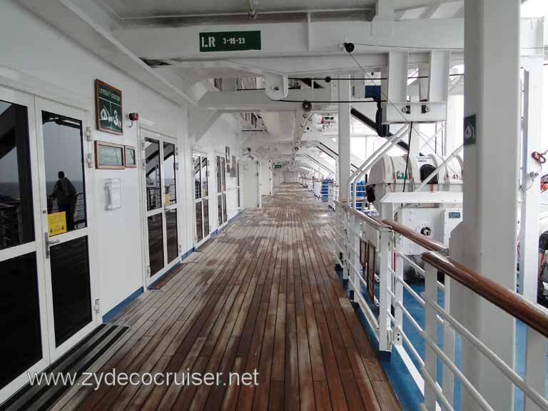 078: Carnival Spirit, Inside Passage, Exterior Promenade (Atlantic Deck)