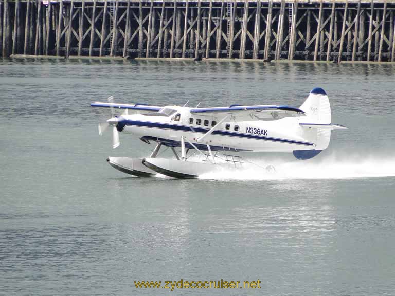 106: Carnival Spirit - Floatplane landing in Juneau