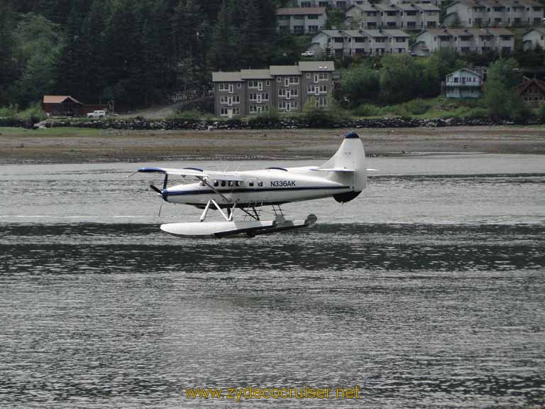 108: Carnival Spirit - Floatplane landing in Juneau