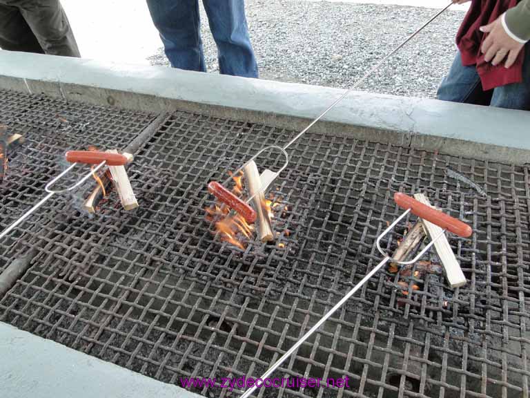 117: Carnival Spirit, Skagway, Alaska - Eagle Preserve Wildlife River Adventure - Hot Dogs for Lunch