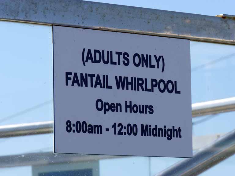 025: Carnival Spirit, Sea Day 1 - Fantail Whirlpool
