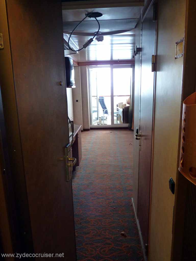 002: Carnival Spirit, Sea Day 4 - New Carpet in the Flooded rooms