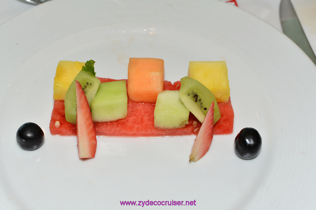 013: Carnival Cruise Seaday Brunch, Fresh Fruit (hold the cottage cheese)