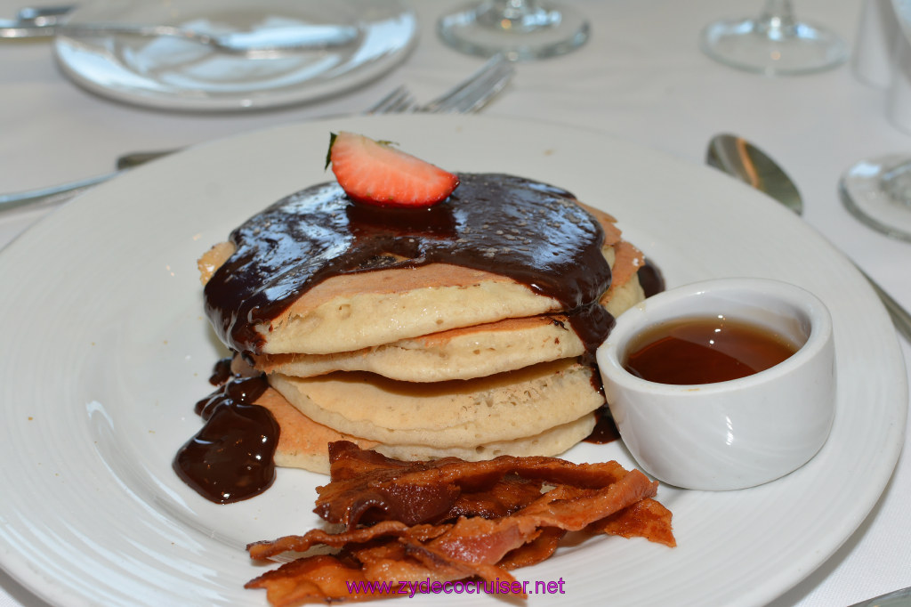 026: Carnival Cruise Seaday Brunch, Chocolate Pancakes with bacon