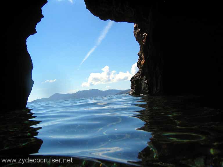 136: Sailing Yacht Arabella - British Virgin Islands - Norman Island - Snorkeling The Caves