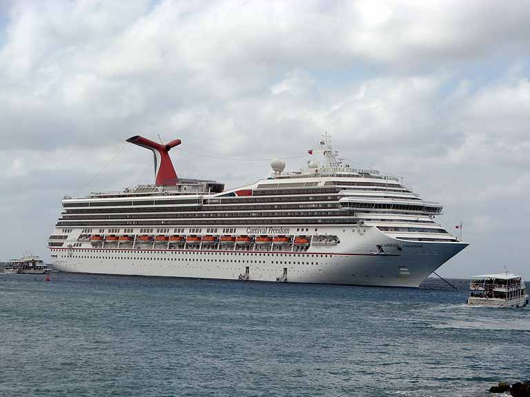 084: Carnival Freedom in Grand Cayman