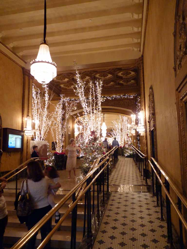 072: Christmas, 2009, New Orleans, The Roosevelt Hotel, 