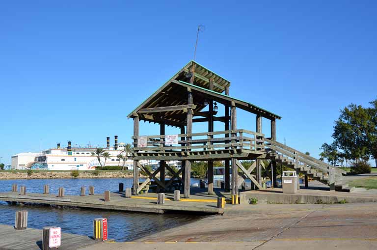 207: Kenner, LA, November, 2010, boat launch near Treasure Chest Casino