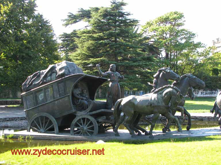 065: Carnival Splendor, Montevideo - La Carreta (The Covered Wagon) Monument