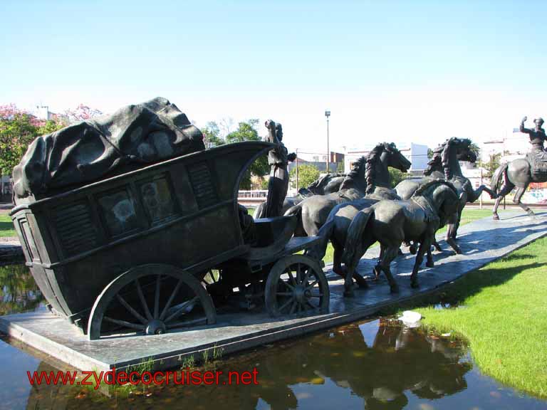 068: Carnival Splendor, Montevideo - La Carreta (The Covered Wagon) Monument