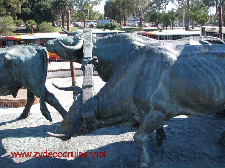 088: Carnival Splendor, Montevideo - Monumento La Carreta (Oxcart Monument)
