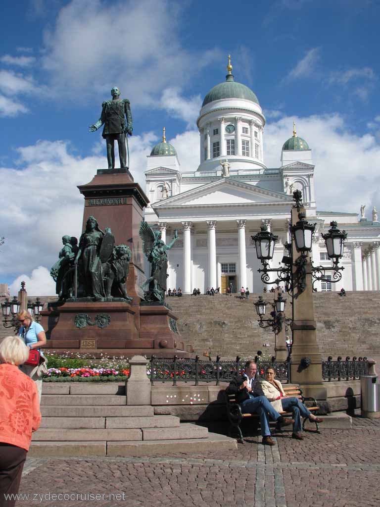 036: Carnival Splendor, Helsinki, Statue of Alexander II, Helsinki Cathedral, 