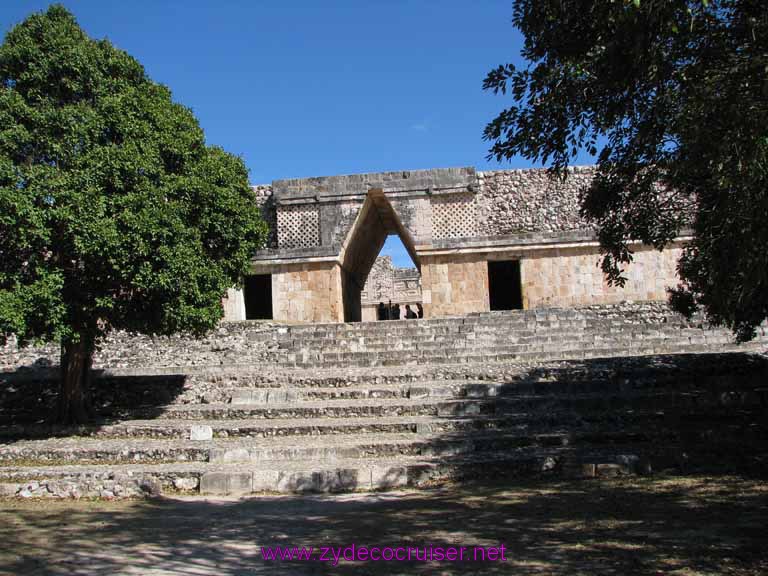 075: Carnival Fantasy, John Heald Bloggers Cruise 2, Progreso, Uxmal tour, 