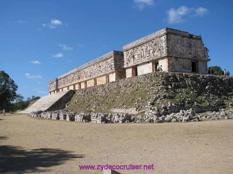 084: Carnival Fantasy, John Heald Bloggers Cruise 2, Progreso, Uxmal tour, 