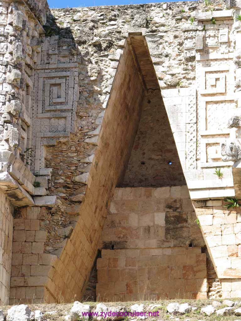 093: Carnival Fantasy, John Heald Bloggers Cruise 2, Progreso, Uxmal tour, 