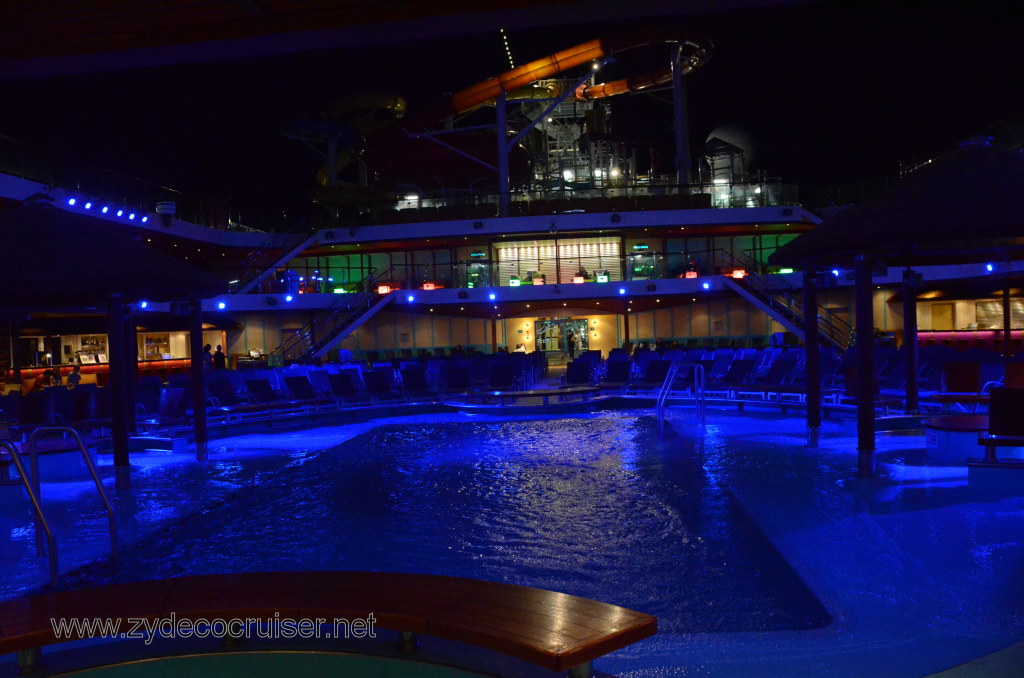 139: Carnival Magic, BC5, John Heald's Bloggers Cruise 5, Sea Day 1, Lido at night