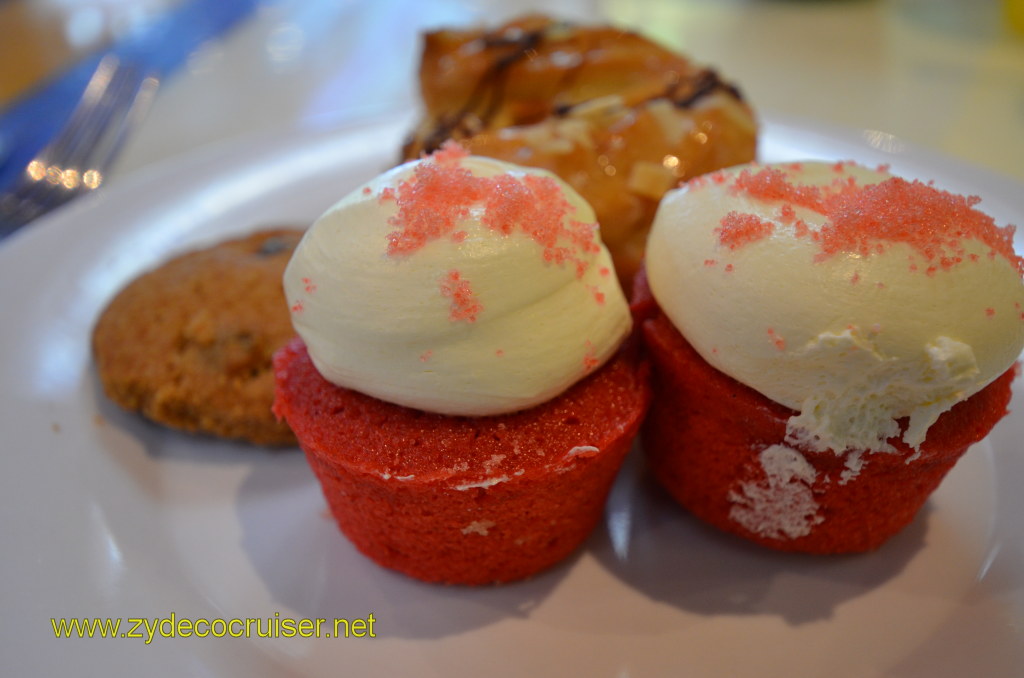 259: Carnival Magic, BC5, John Heald's Bloggers Cruise 5, Montego Bay, Jamaica, Red Velvet Cupcakes