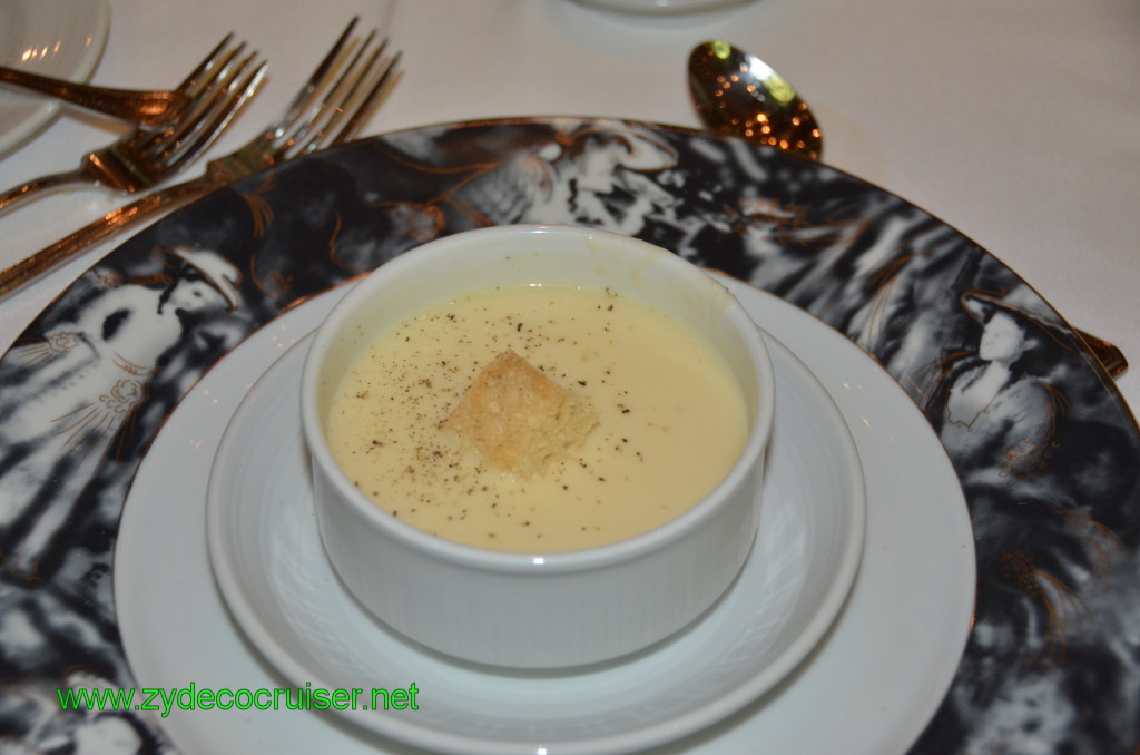 273: Carnival Magic, BC5, John Heald's Bloggers Cruise 5, Montego Bay, Jamaica, MDR Dinner, Yukon Gold Potato Cream Soup