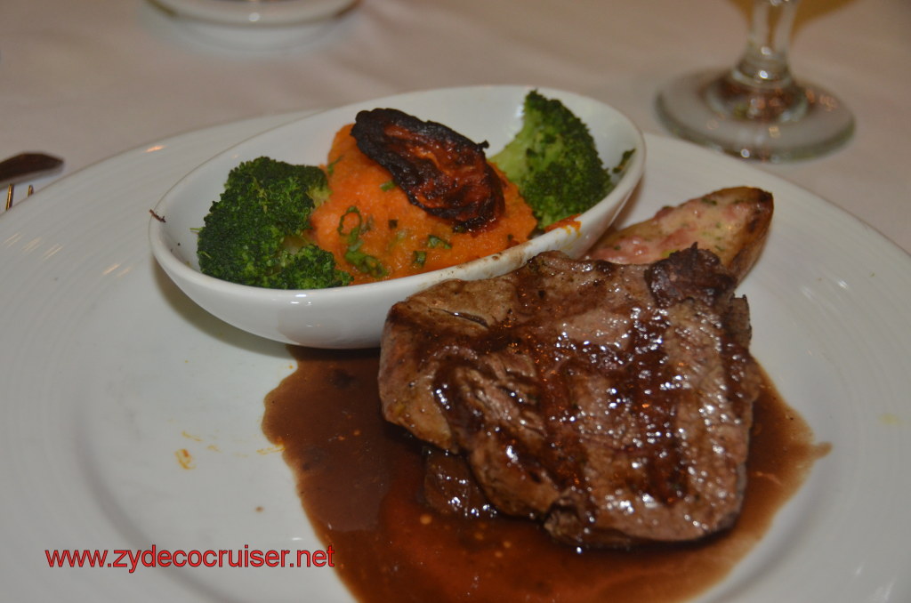 308: Carnival Magic, BC5, John Heald's Bloggers Cruise 5, Cozumel, MDR Dinner, Petite Filet Mignon and Braised Boneless Short-Rib 