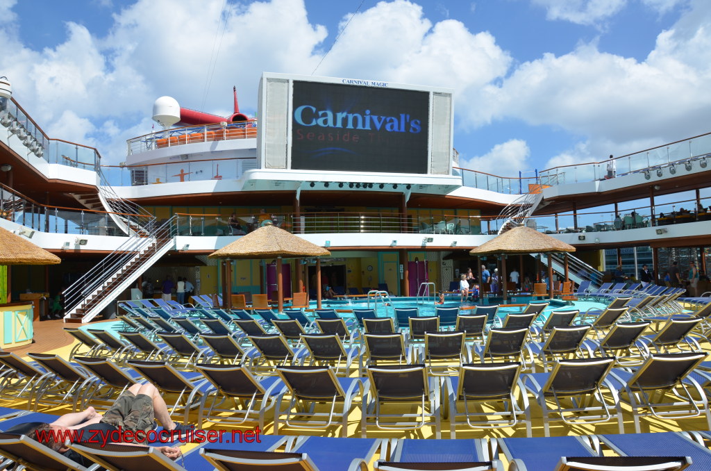 017: Carnival Magic, BC5, John Heald's Bloggers Cruise 5, Cozumel, Lido, Beach Pool, Seaside Theatre, 