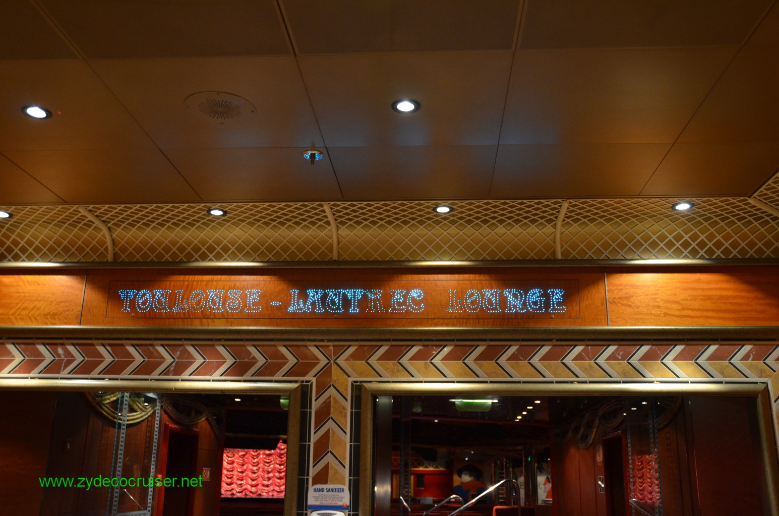 041: Carnival Conquest, Nov 18. 2011, Cozumel, Toulouse-Lautrec Lounge, 