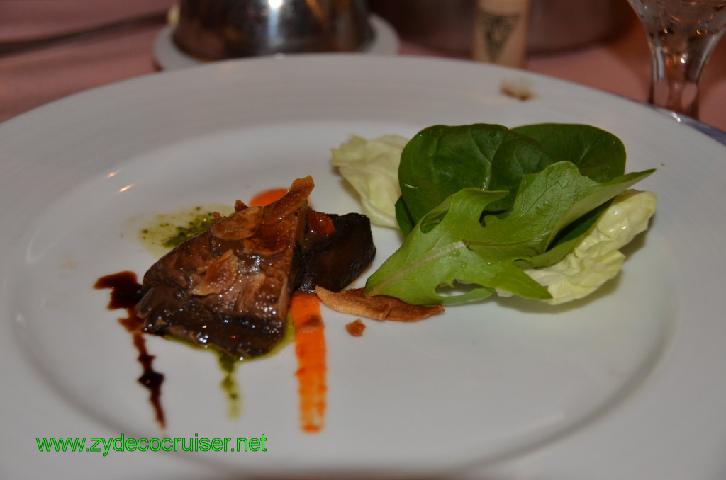 Carnival Conquest Grilled Portelbello Mushroom and Handpicked Mesclun Lettuce